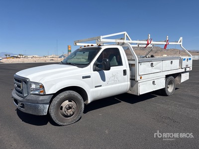 2007 Ford F-350 4x2 Flatbed Truck (Inoperable)