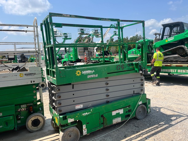 2016 Genie GS-3232 Scissor Lift