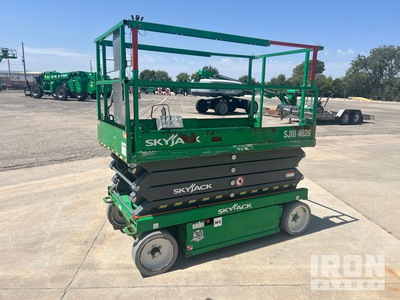 2015 Skyjack SJIII-4626 Electric Scissor Lift