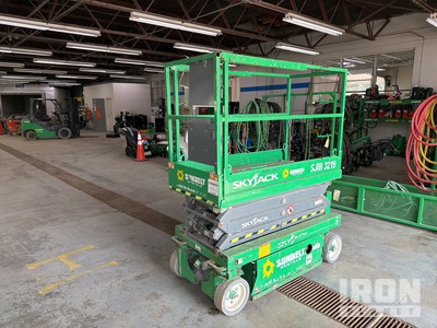 2016 Skyjack SJIII-3219 Electric Piattaforma aerea verticale