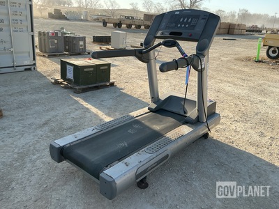 Life Fitness 97Ti Treadmill