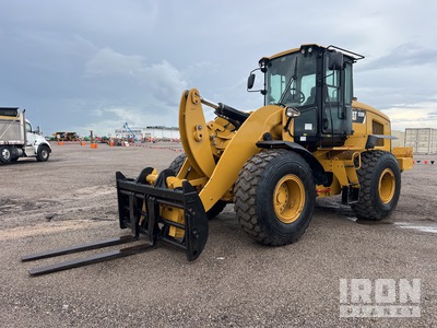 2015 Cat 938K جرافة