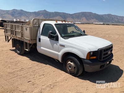 2006 Ford F-350 Super Duty Dump Truck