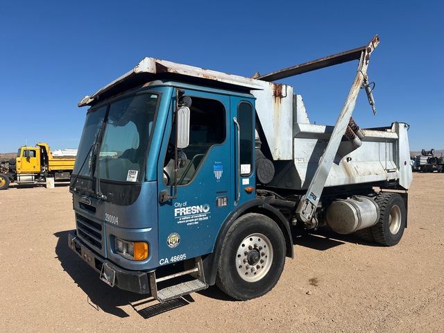 2002 Freightliner COE Condor Dump Truck