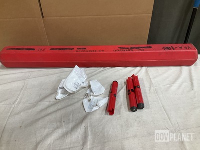 (1) Torque Wrench, (6) Screwdrivers, (498) Hexagon Nuts & Assorted Items