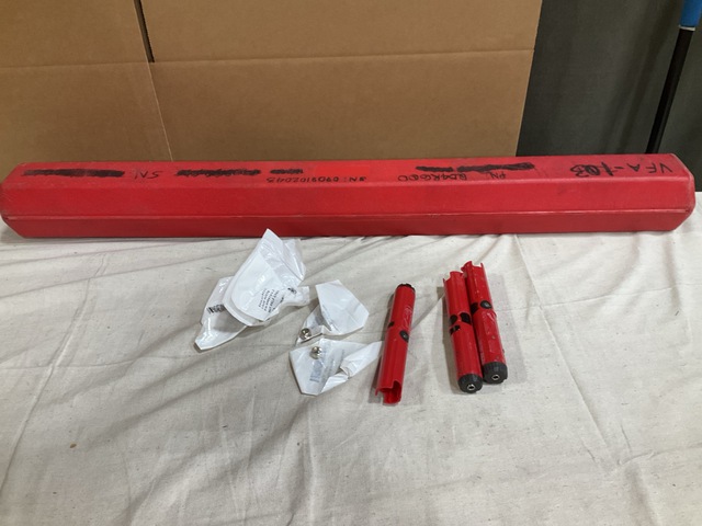 (1) Torque Wrench, (6) Screwdrivers, (498) Hexagon Nuts & Assorted Items