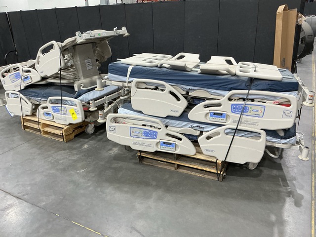 (4) Hill-Rom VersaCare Hospital Beds