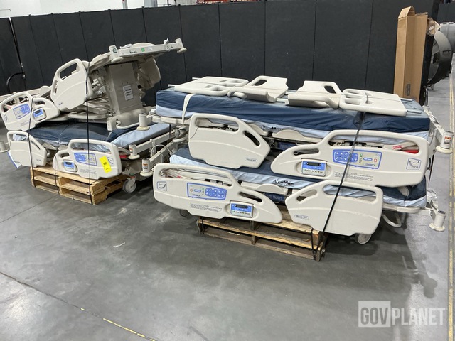 (4) Hill-Rom VersaCare Hospital Beds