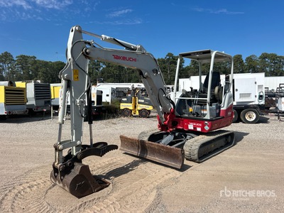 2022 Takeuchi TB240 Mini Excavator