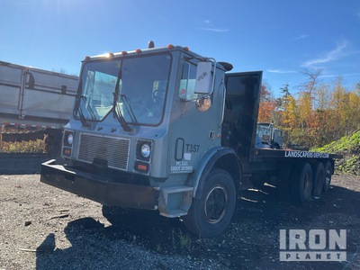 1991 Mack MR690S 8x4 Flatbed Truck