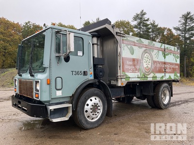 1997 Mack MR688P 4x2 S/A-kiepwagen