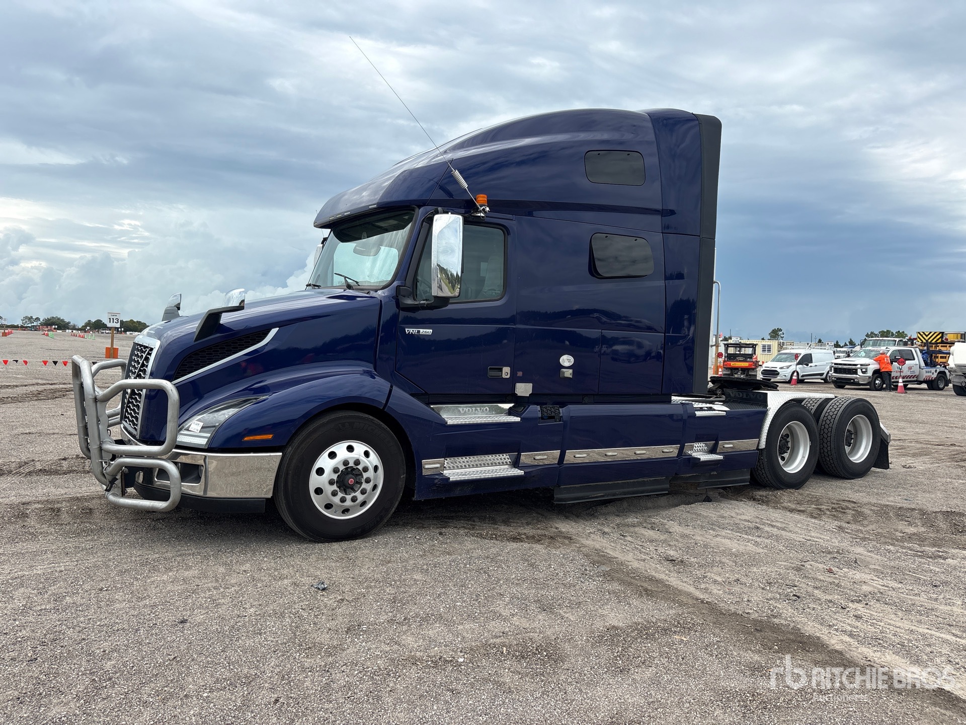 2020 Volvo VNL760 6x4 T/A Sleeper Truck Tractor
