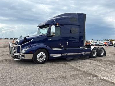 2020 Volvo VNL760 6x4 Tracteur routier couchette