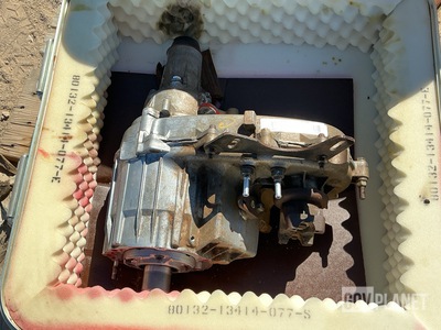 New Process Gear 21908 Transfer Case w/Case