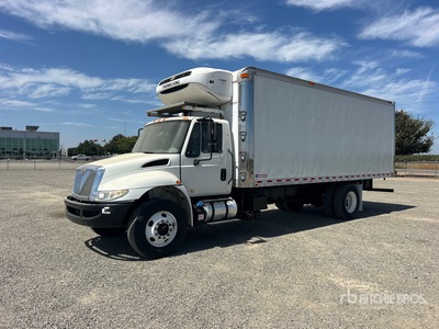 2018 International 4300 4x2 Refrigerated Truck