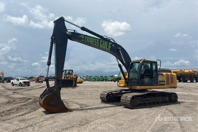 2021 John Deere 210GLC Escavatore cingolato
