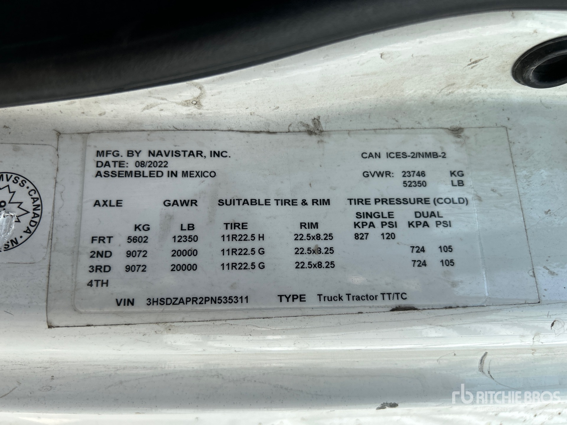2023 International LT62F 6x4 T/A Sleeper Truck Tractor