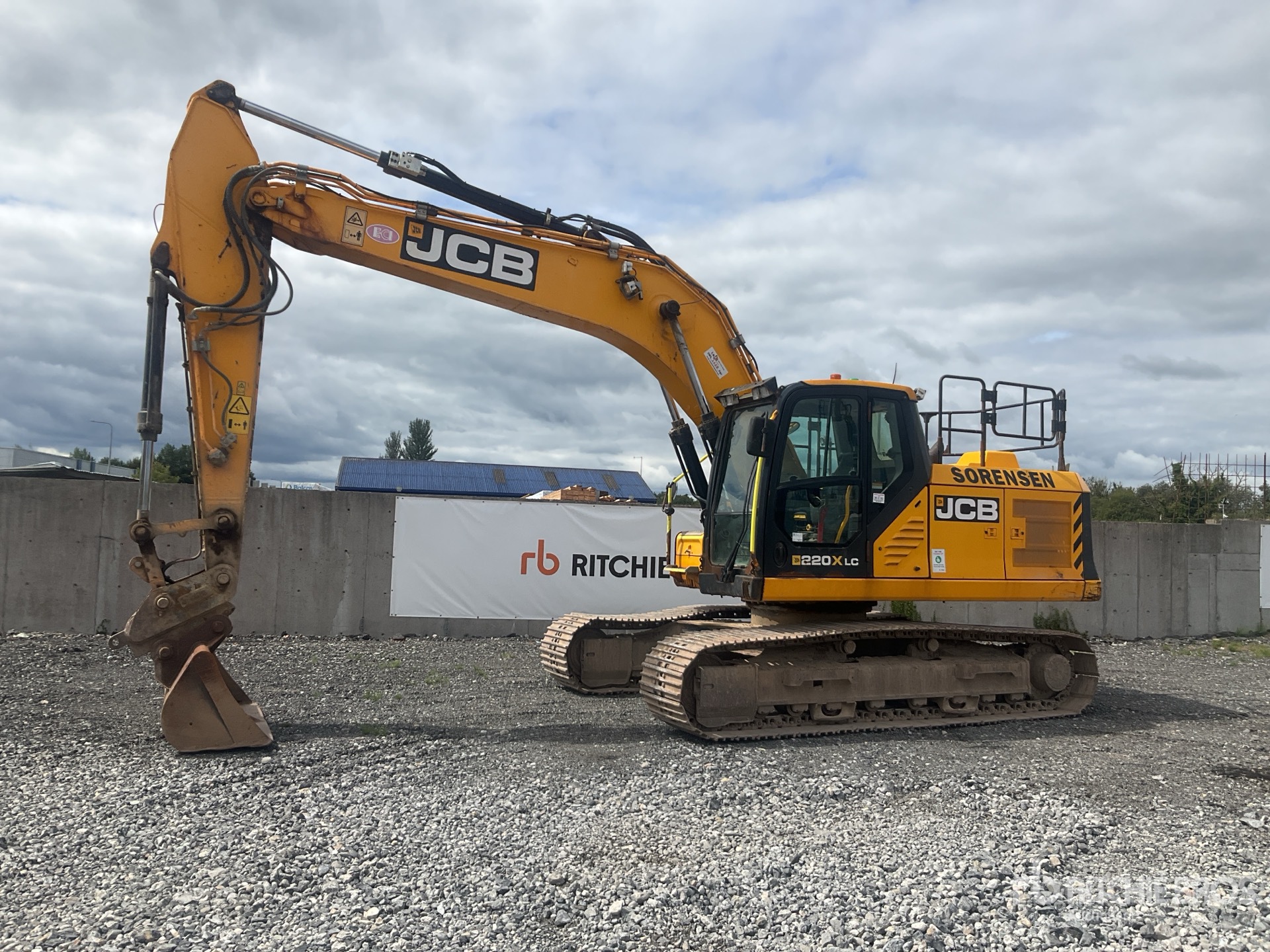 2020 JCB 220X L Tracked Excavator