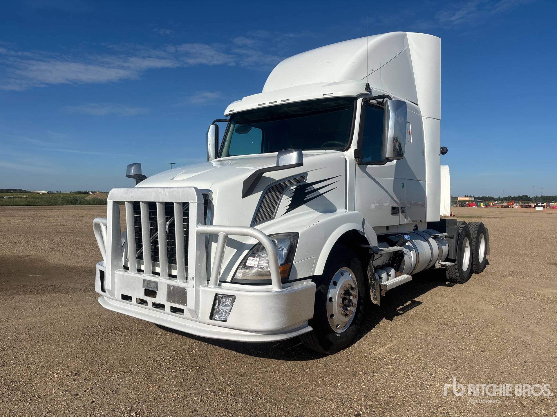 2015 Volvo VNL 6x4 T/A Sleeper Truck Tractor