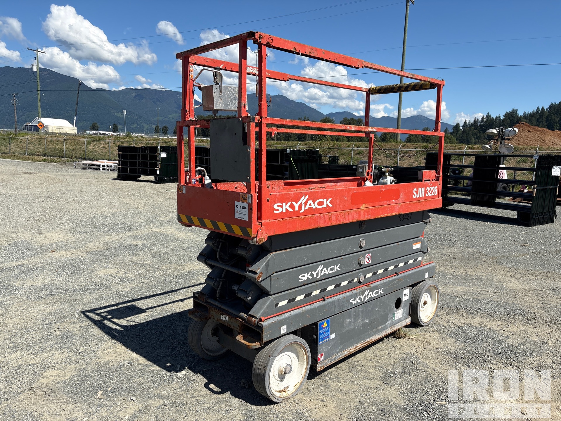 2019 Skyjack SJ3226 Electric منصة رفع متحركة