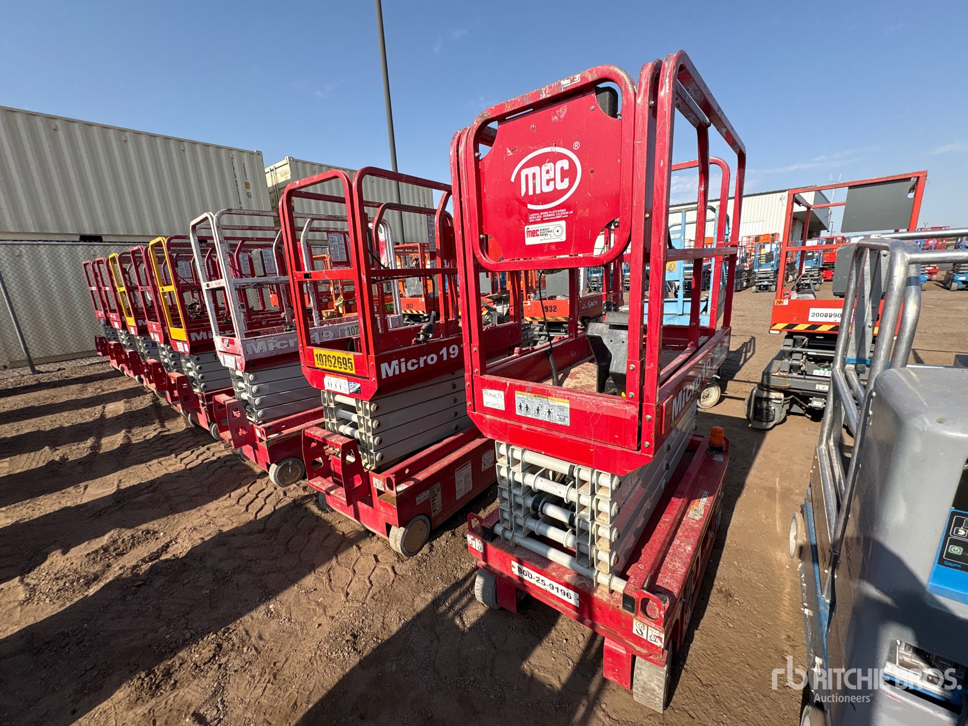 2019 MEC MICRO19 LCS Electric Scissor Lift