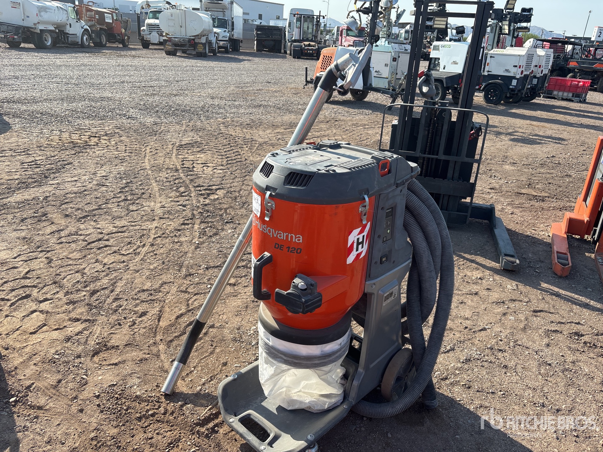 2022 Husqvarna DE 120 Dust Collector