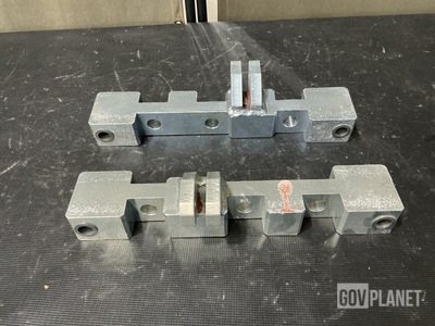 (83) Navistar Defense 3683182C92L Slider Block Assemblies