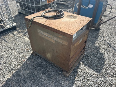 Lincoln Idealarc R3R 300 A Skid-Mounted Stick Spawarka elektryczna