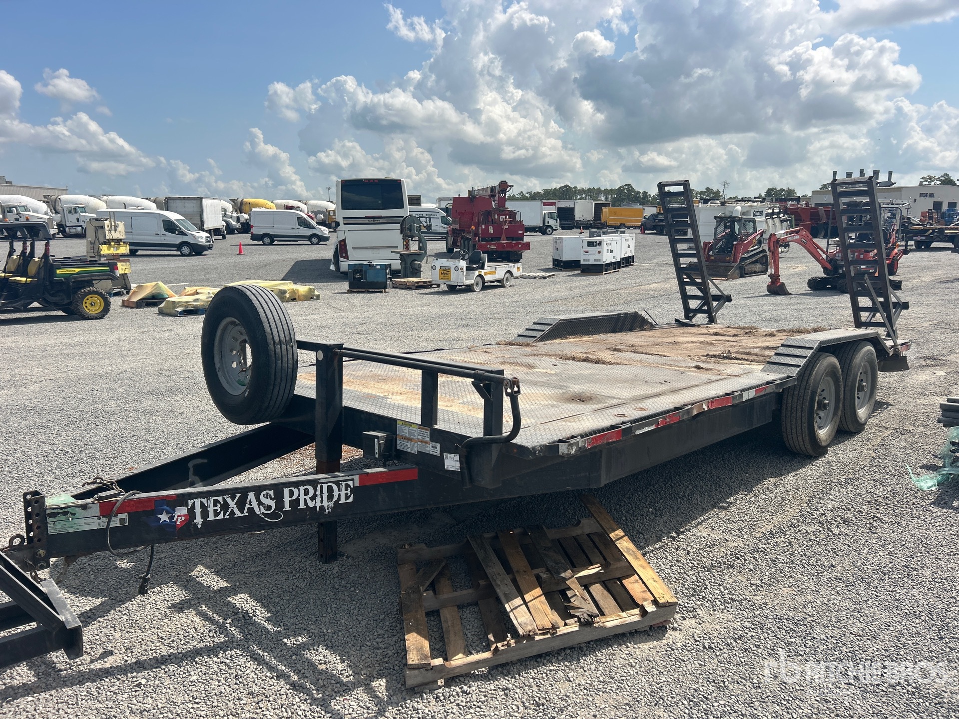 2023 Texas Pride 20 ft T/A Equipment Trailer