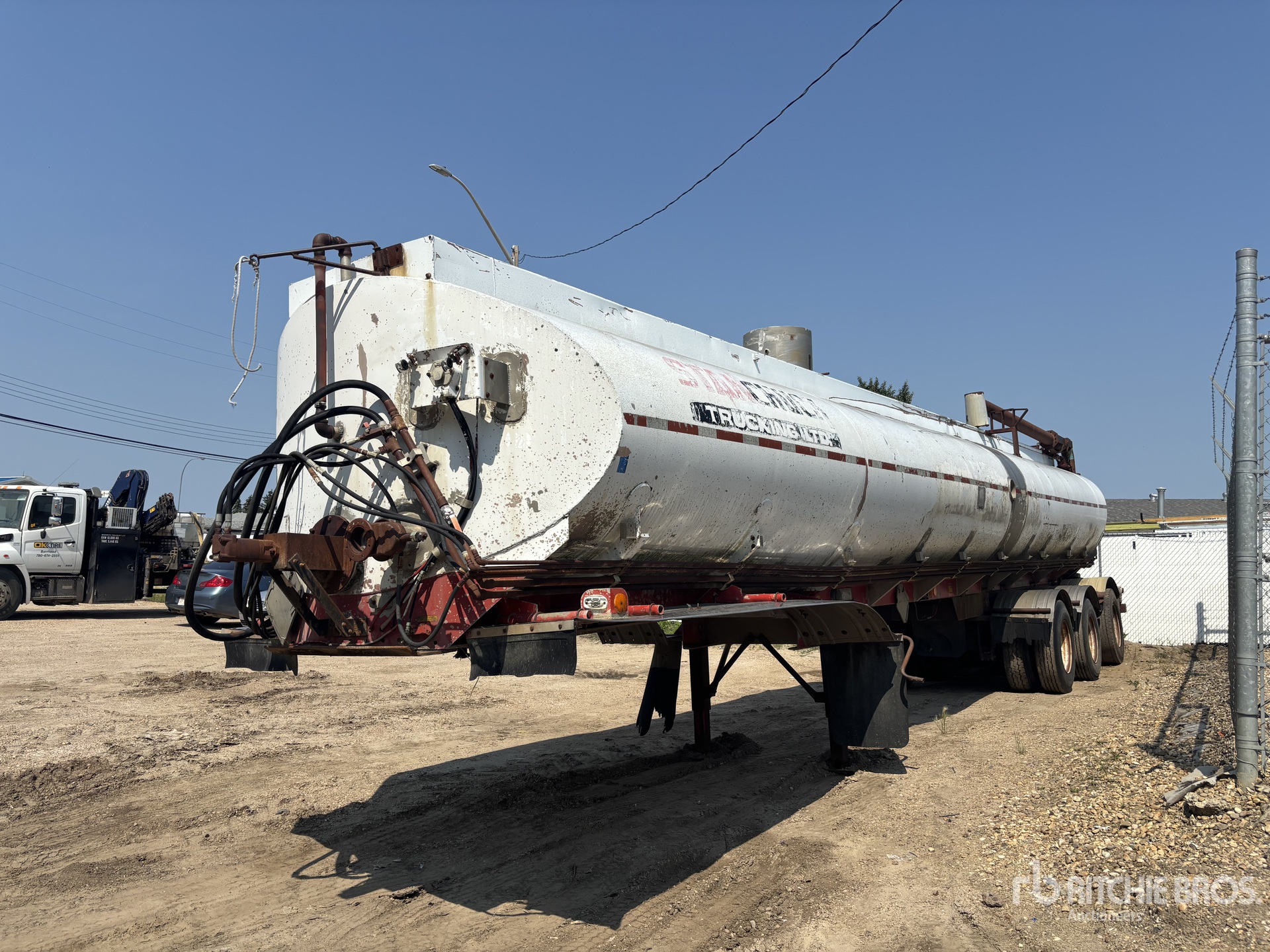 1980 Freuhauf Tri/A Tanker Trailer