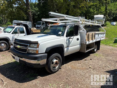 2007 Chevrolet 3500HD 4x2 Camion à Plateau
