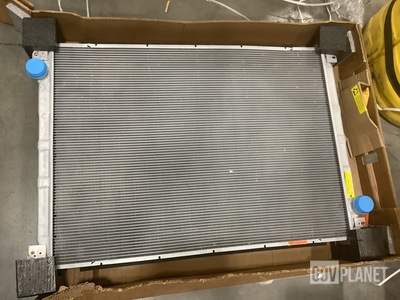 (5) Alliance Truck Parts ABP N20 2001 1716 Radiators