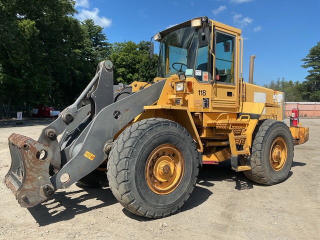 1995 Volvo L90C Wheel Loader