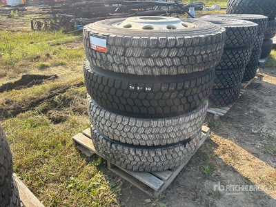 Quantity of (4) Michelin XDY- EX2 11R24.5 اطارات المواصلات (Unused)