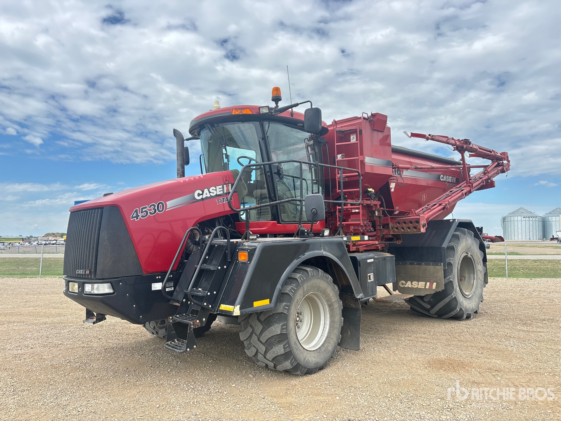 2012 Case IH Titan 4530 70 ft Air Boom 4x2 Floater Self-Propelled Fertilizer Spreader