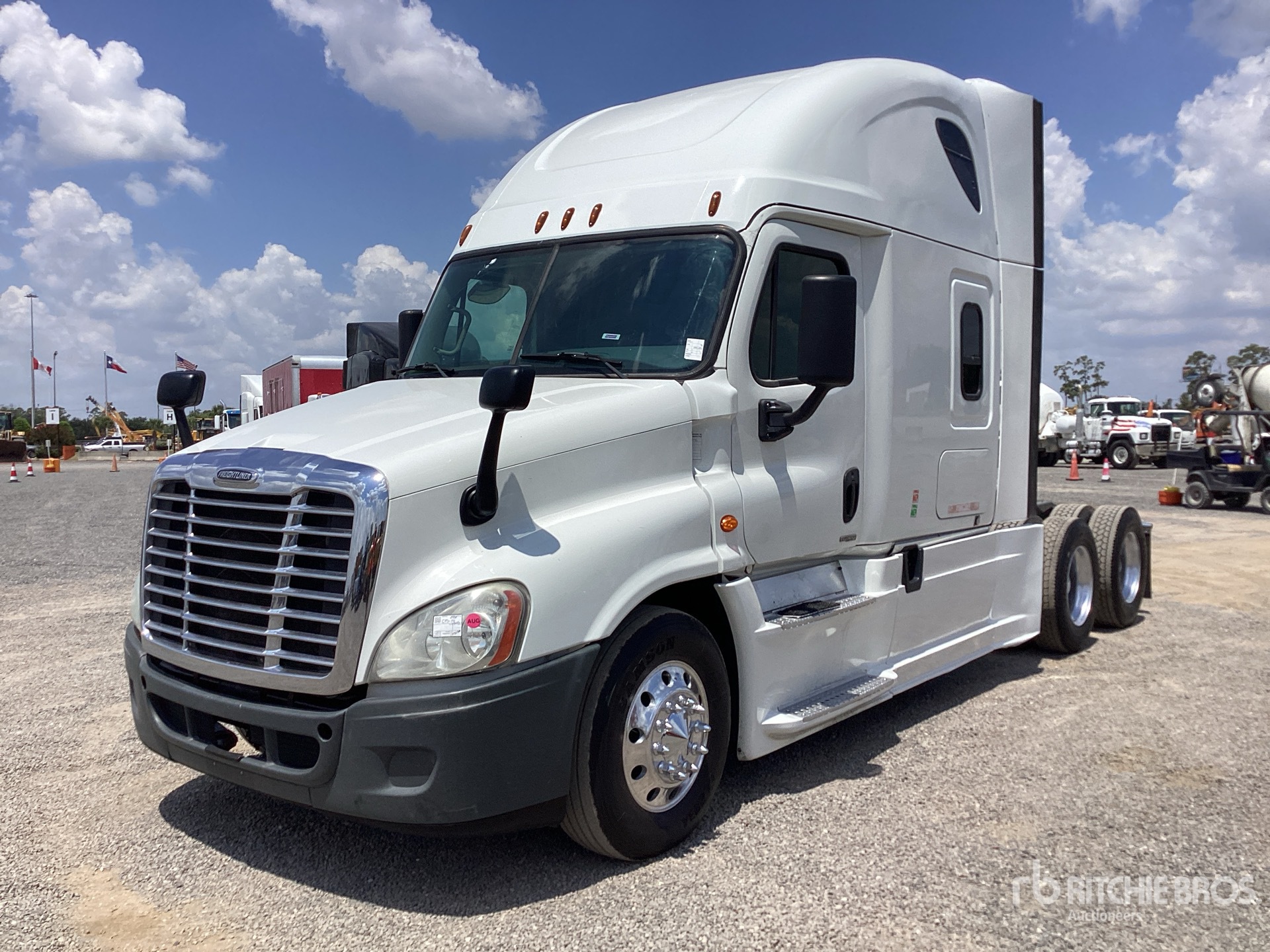 2018 Freightliner Cascadia 125 6x4 T/A Sleeper Truck Tractor