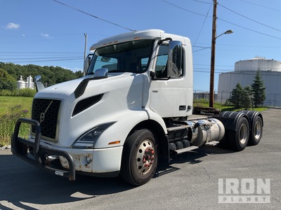 2020 Volvo VNR 6x4 T/A Day Cab Truck Tractor