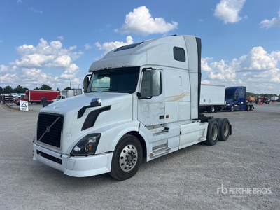 2007 Volvo VNL 6x4 T/A Sleeper Truck Tractor