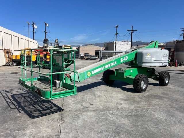 2017 Genie S-40 4WD Dual Fuel Telescopic Boom Lift 2017 Genie S-40 4WD Dual Fuel Telescopic Boom Lift