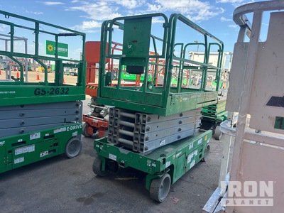 2015 Genie GS-3246 Electric Scissor Lift
