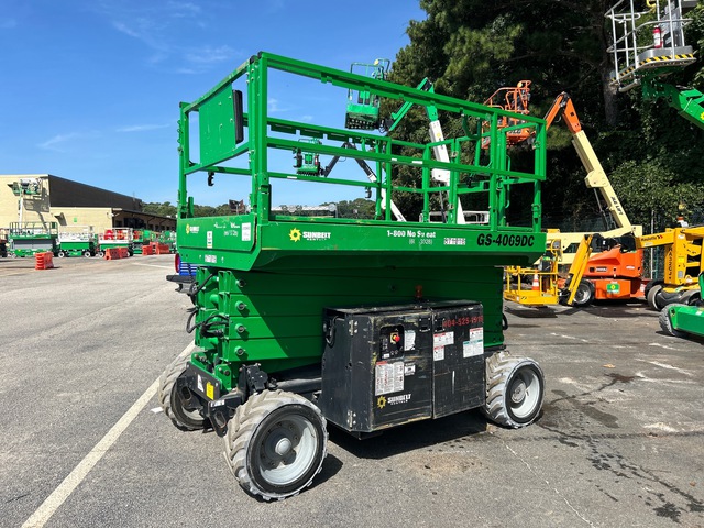 2016 Genie GS-4069DC Electric Scissor Lift