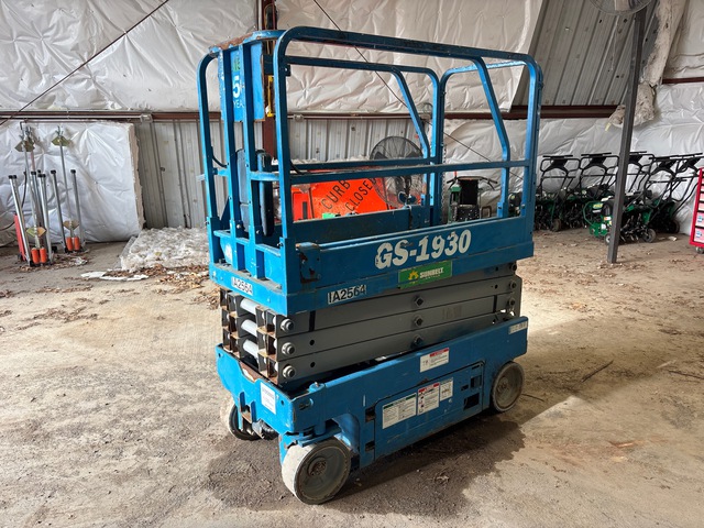 2016 Genie GS-1930 Electric Scissor Lift