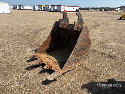Accurate 48 in Q/C Digging Excavator Bucket