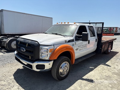 2012 Ford F-550 4x2 Crew Cab Platte vrachtwagen