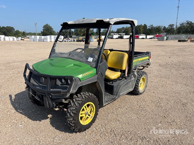 2019 John Deere XUV835M 4x4 Pojazd użytkowy