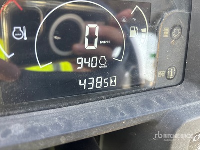 2019 John Deere XUV835M Utility Vehicle