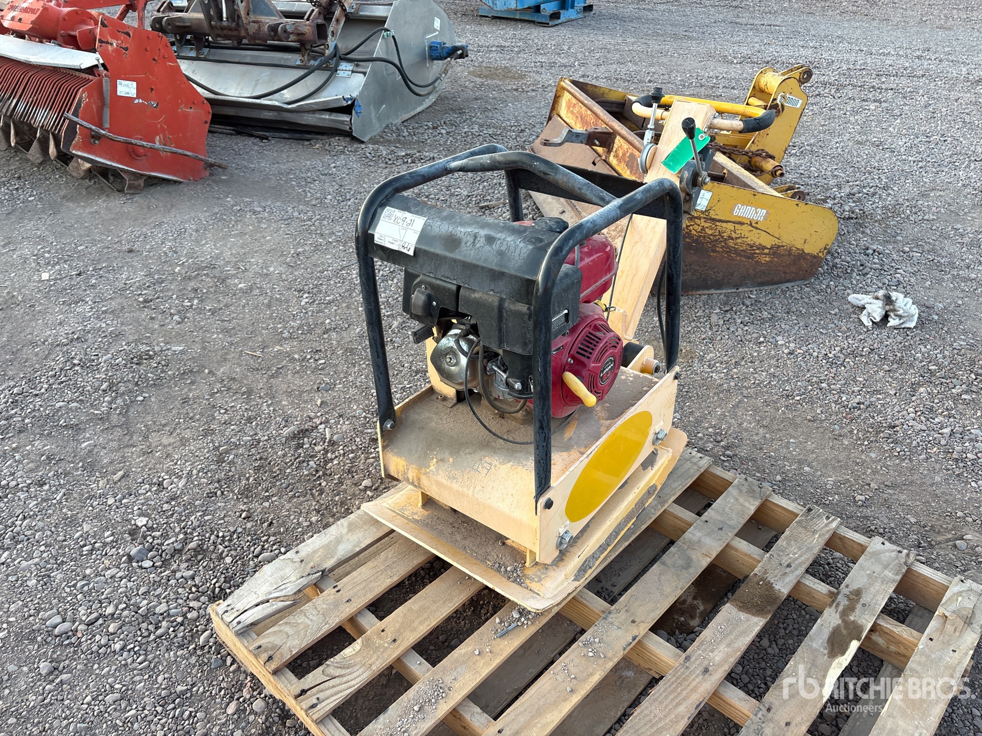 Vibratory Plate Compactor