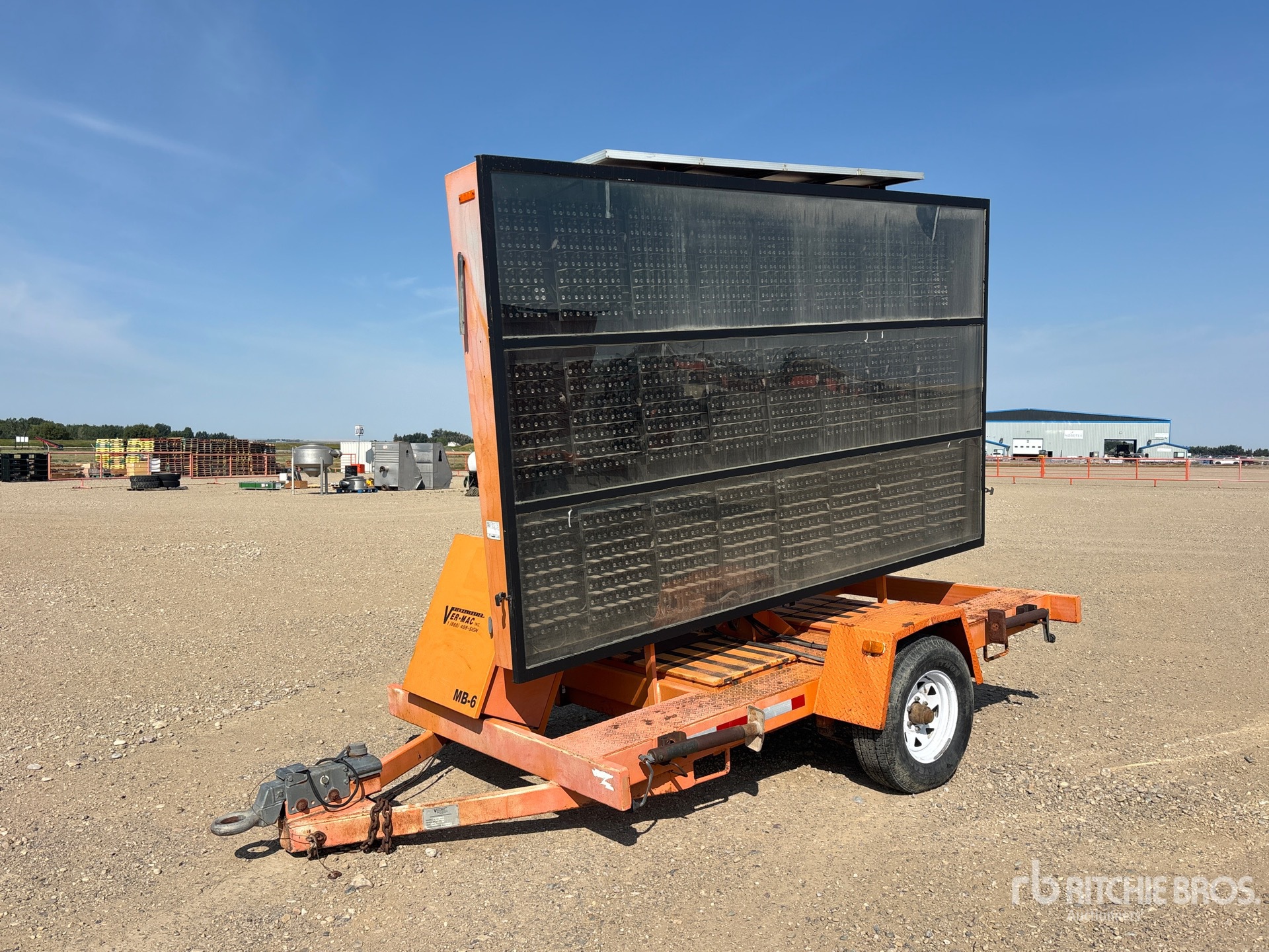 2000 Ver-Mac PCMS 1210 75 W Solar Message Board (Inoperable)
