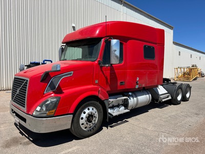 2017 Volvo VNL 6x4 3- Achs Sattelzugmaschine mit Schlafkabine (Inoperable)