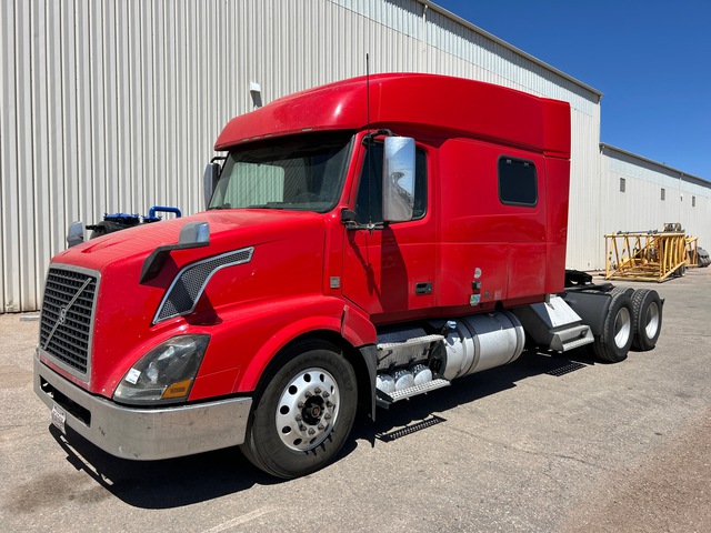 2017 Volvo VNL 6x4 T/A Sleeper Truck Tractor (Inoperable)